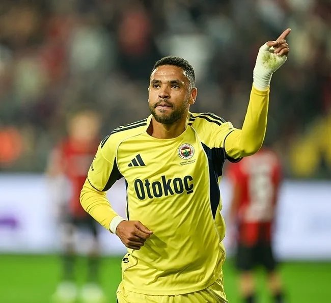 Fenerbahçe şov yaptı! Talisca attığı gollerle parmak ısırttı