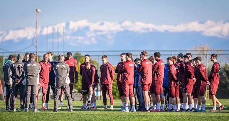 Trabzonspor’un Göztepe kafilesi belli oldu!