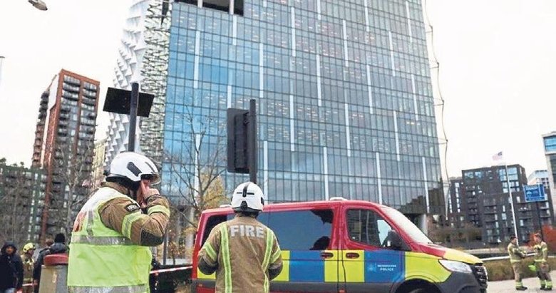 İngiltere’de 24 saat içinde 3 şüpheli paket ihbarı yapıldı
