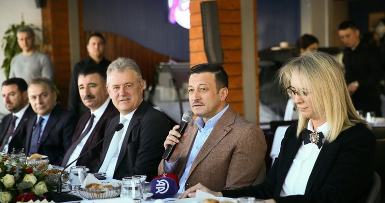 Hamza Dağ İZTO yönetimiyle buluştu: Önceliğimiz kronik hale gelmiş sorunları çözüme kavuşturmak