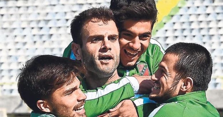 Karşıyaka’da Hakan Kuş kendini aştı