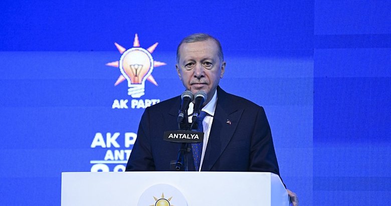 Başkan Erdoğan: Özel oturduğu koltuğun hakkını veremiyor