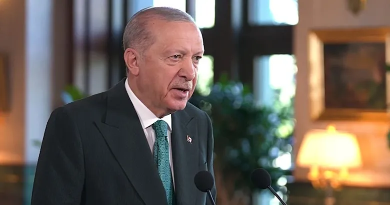 Başkan Erdoğan: İmam hatipliler başarı çıtasını yükseltiyor