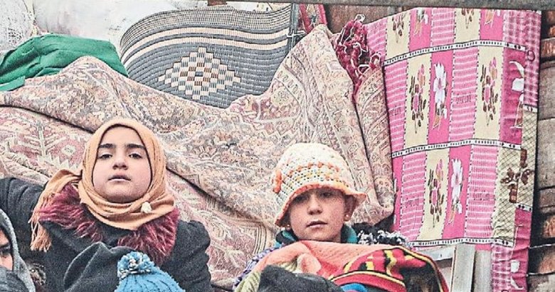 1 milyon 200 bin İdlibli evini terk etti