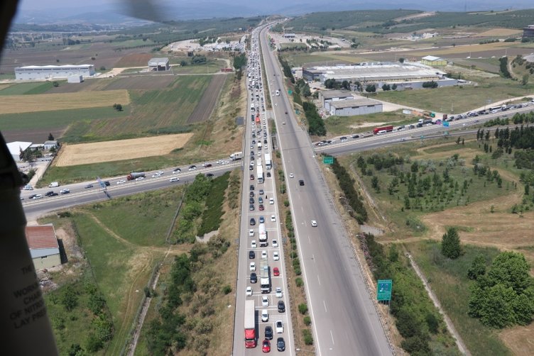 İstanbul-Bursa-İzmir Otoyolu’nda trafik durma noktasına geldi