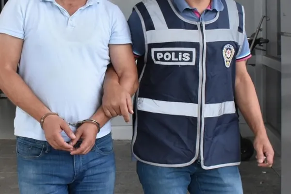 son-dakika-izmir-ve-istanbulda-dev-operasyon-forza-ve-yali-ceteleri-desifre-oldu-1787295568946.jpeg