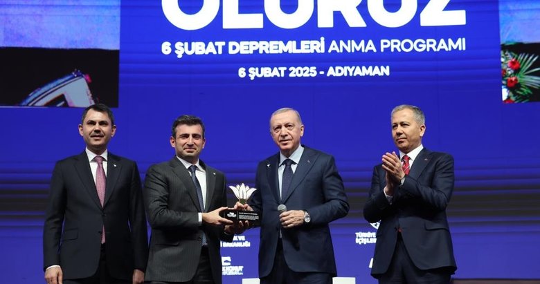 Asrın birlikteliğine katkı veren sektör temsilcilerine plaket