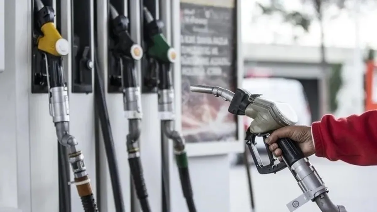 AKARYAKITA ZAM GELDİ! İşte 4 Eylül güncel benzin, motorin ve LPG fiyatları... İZMİR, İSTANBUL, ANKARA...