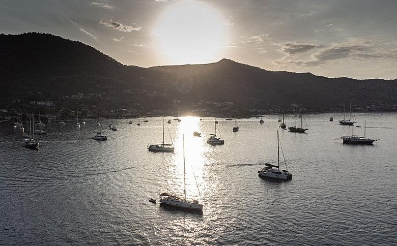 Ege’nin en güzel koylarında tekne yoğunluğu! Bayramda alternatif rota olarak mavi yolculuk ilgi gördü