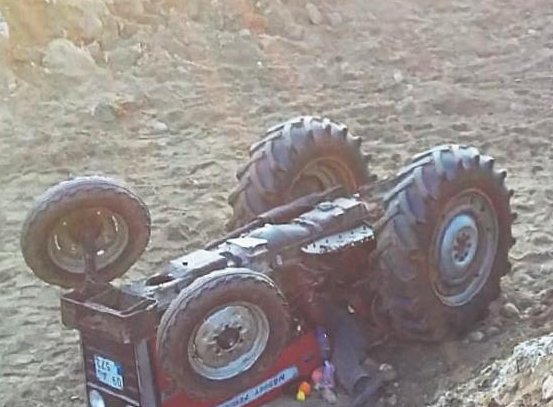 Yılbaşında yollar kan gölüne döndü