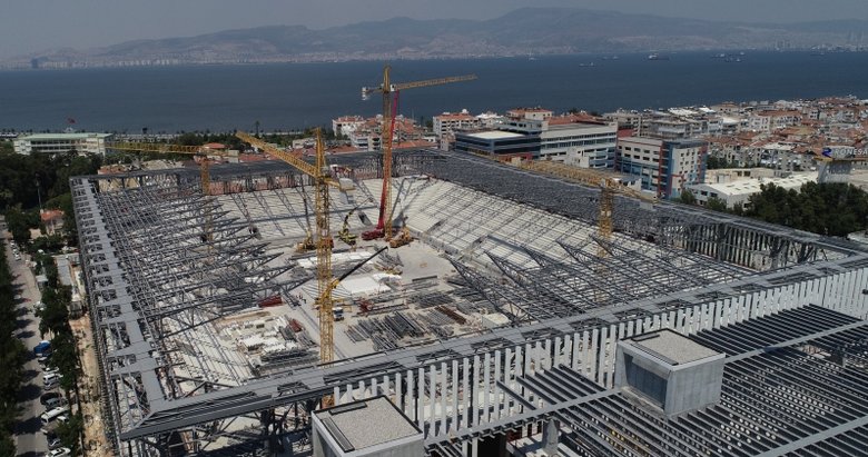 İzmir’de Göztepe Stadı yükseliyor