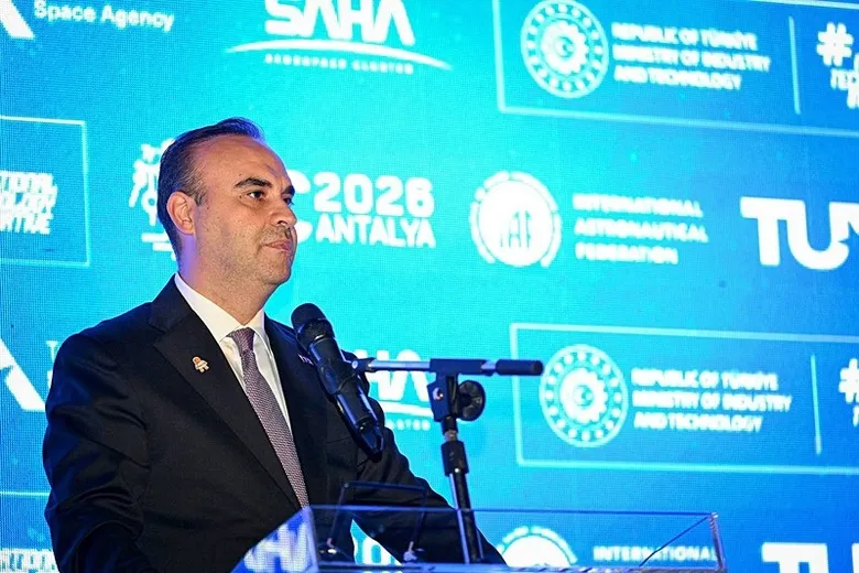 bakan-kacir-acikladi-kendi-tasarladigimiz-aracla-aya-ulasacagiz-1785327190311.jpeg