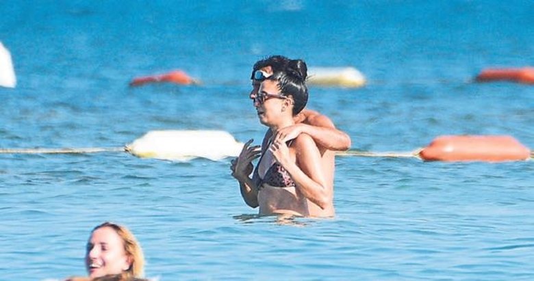 Denizde romantik anlar