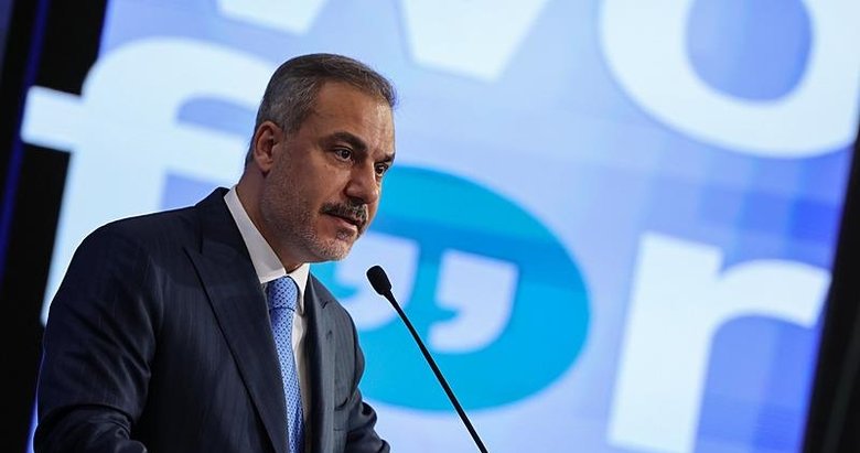 Netanyahu barbarını sessizce izliyorlar
