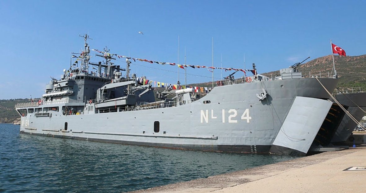 Foca Da Askeri Gemiler Vatandaslarin Ziyaretine Acildi Izmir Haberleri