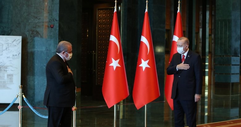 Başkan Erdoğan Külliye’de tebrikleri kabul etti