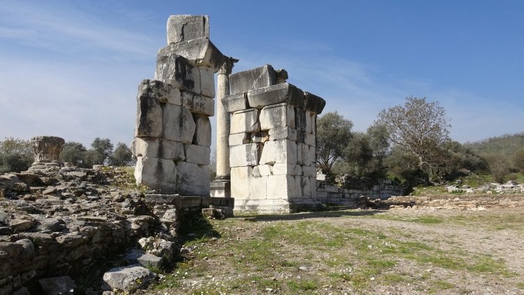 Muğla’da Roma İmparatoru’nun sütunları ayağa kaldırılacak