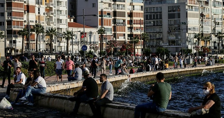İzmir’de salgına karşı yeni önlemler alındı