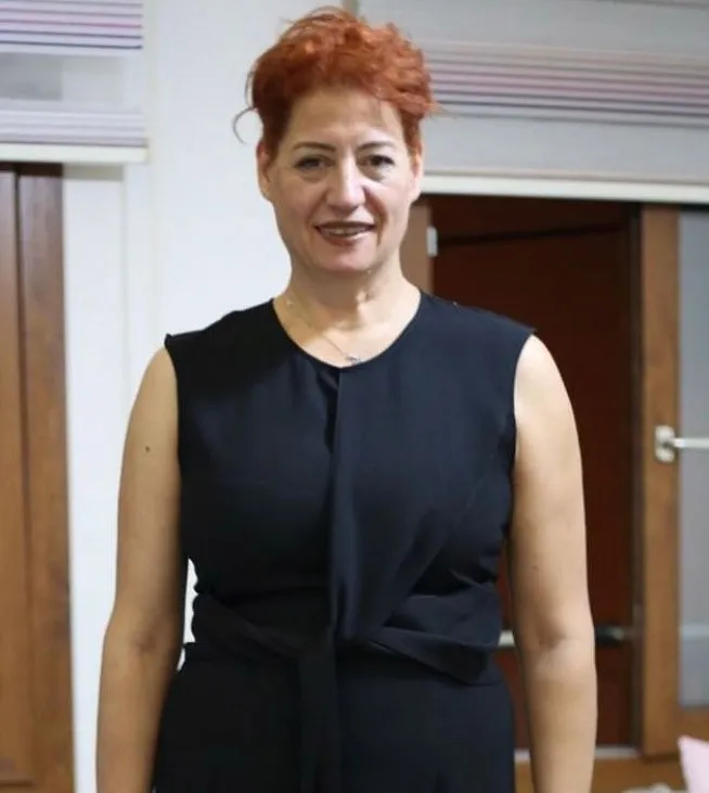 İzmir’de bir kadın, iş yerinde başından vurulmuş halde bulundu
