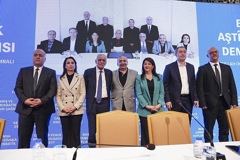 Terörsüz Türkiye yolunda 40 yıllık duvar yıkıldı