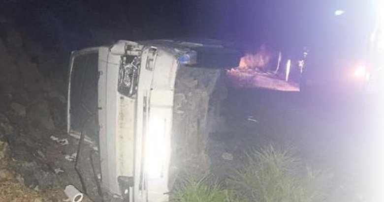 Otomobil şarampole devrildi: 5 yaralı