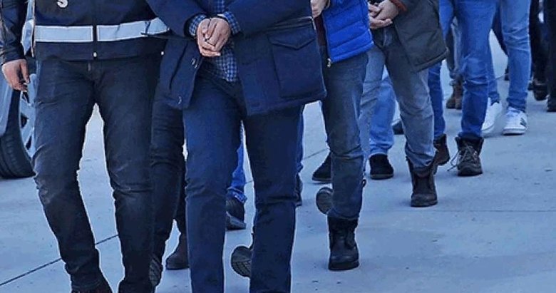 İzmir’de şafak operasyonu: 145 gözaltı