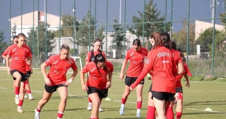 A Milli Kadın Futbol Takımı’nın geniş kadrosu açıklandı