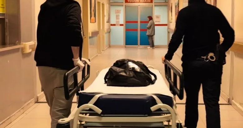 Emzirdiği çocuğu nefessiz kaldı! Boğazına kaçan şey hayattan kopardı!