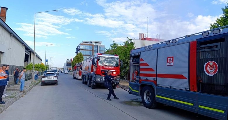 İzmir’de tekstil fabrikasında yangın