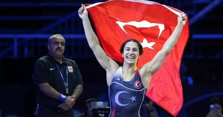 İzmirli milli güreşçimiz Buse Paris 2024 Olimpiyatları’nda gururumuz oldu