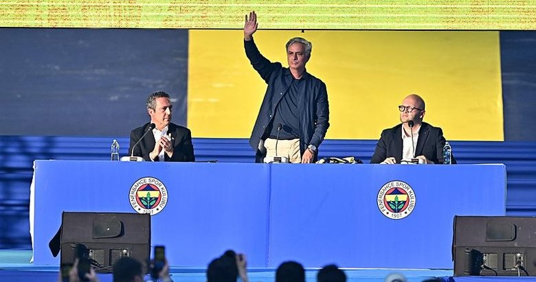 Fenerbahçe’de Jose Mourinho için imza töreni