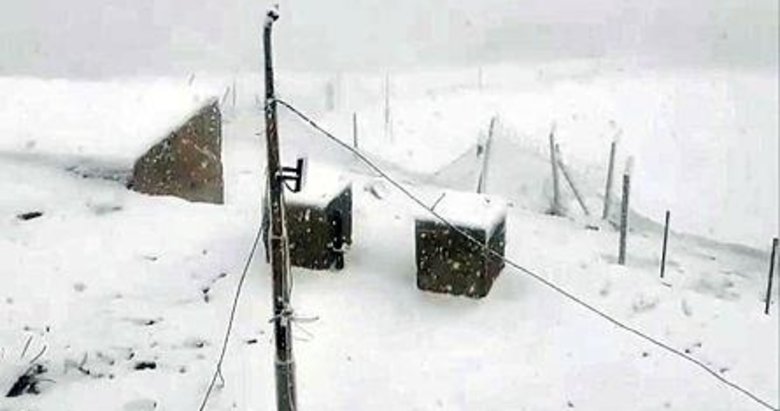 Muğla’nın yüksek kesimlerinde kar yağdı! Kalınlığı 10 santimi geçti