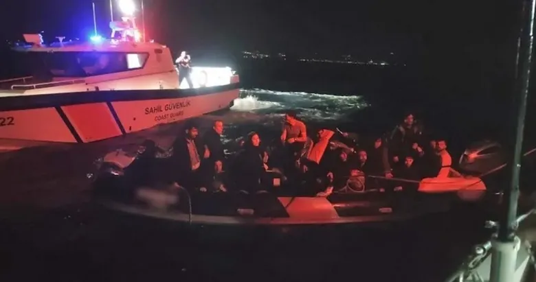 İzmir’de göçmenlere sahil güvenlik şoku! 24 düzensiz göçmen yakalandı, 35 göçmen kurtarıldı