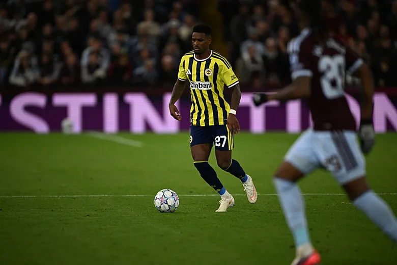 fenerbahceden-ingilterede-agir-darbe-aston-villa-deprasmanindan-kabusla-donduk-1792016848811.png