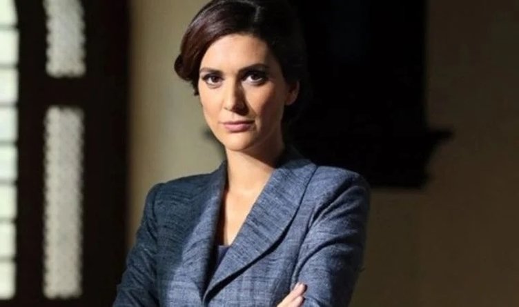 Bergüzar Korel yardım kolisinden çıkanı görünce isyan etti