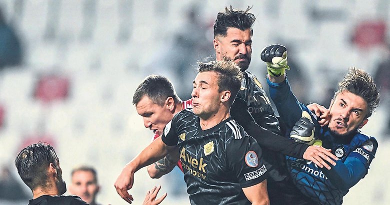 Büyük Altay’da giden gidene