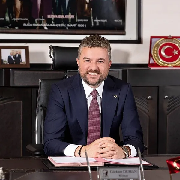 buca-belediye-baskani-gorkem-duman-gorevden-uzaklastirildi-1780896583159.jpeg