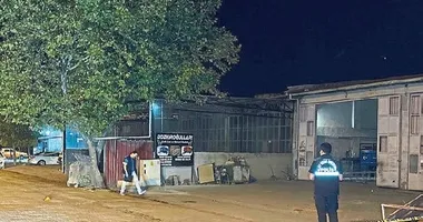 İki esnaf arasındaki tartışma kanlı bitti