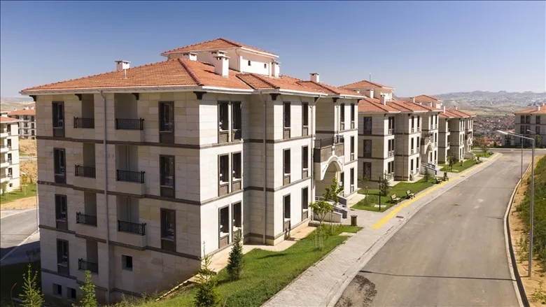 ev-hayali-kuranlara-mujde-yuzde-10-pesinat-ve-240-ay-vade-ile-konut-seferberligi-1787033985642.jpg