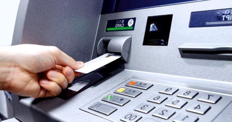 Yeni kimlikle ATM’den para çekilebilecek