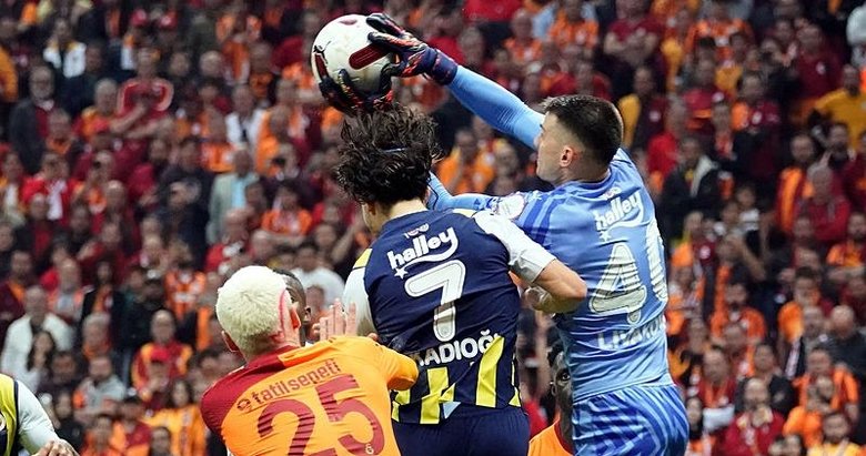 Galatasaray 0-1 Fenerbahçe! Dev derbinin kazananı F.Bahçe!