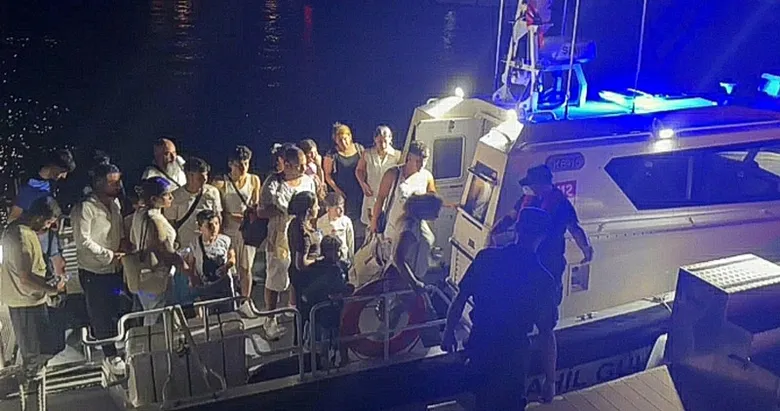 Fethiye açıklarında 25 düzensiz göçmen yakalandı