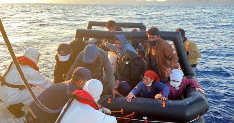 Ege Denizi’nde 10 ayda 17 bin 587 kaçak göçmen yakalandı