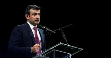 Bayraktarlar yine Koç’u geçti