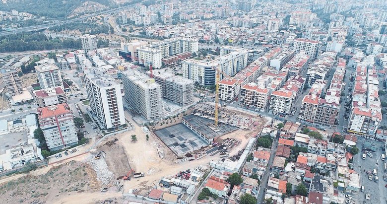 1 kilometrelik tramvay yolu mahalleliye çok görüldü