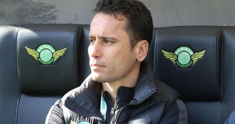 Akhisarspor’da Cem Kavçak istifa etti Spor Haberleri