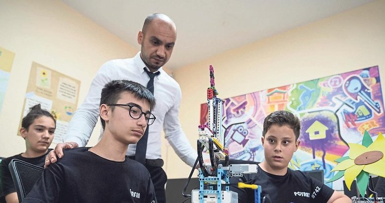 İzmirliler dijital okur yazar olacak