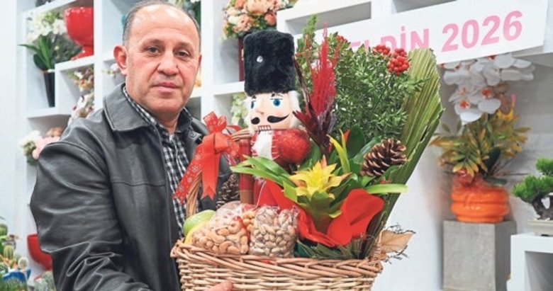 Yeni yıl sepetleri 3 bin liradan alıcı buluyor
