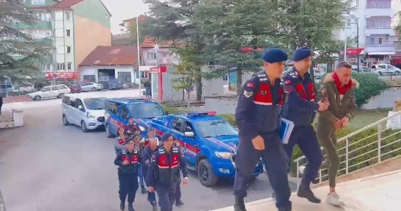 Miras kavgasında amcalarını sopayla döverek öldüren karı koca tutuklandı
