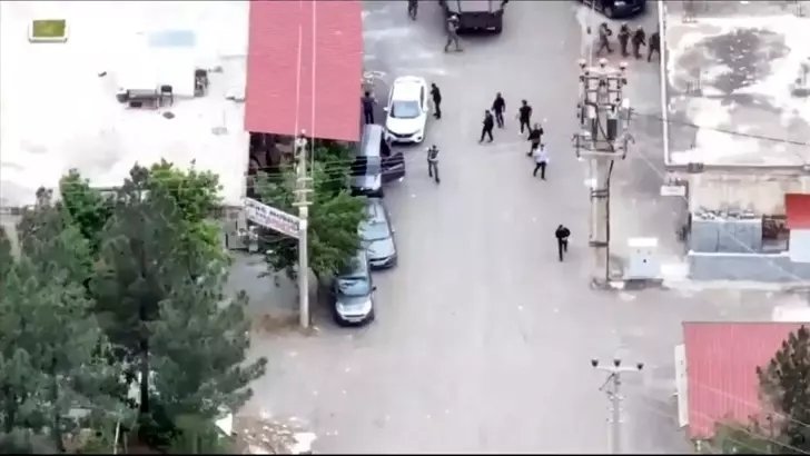 İzmir dahil 77 ilde Mercek-19 Operasyonları: 2 bin 89 şüpheliye işlem yapıldı